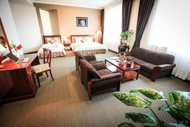 Aloha Halong Hotel Hạ Long Exterior foto